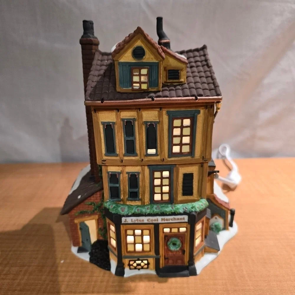 Department 56 J. LYTES‎ COAL MERCHANT Heritage Dickens' Village Series Retired!